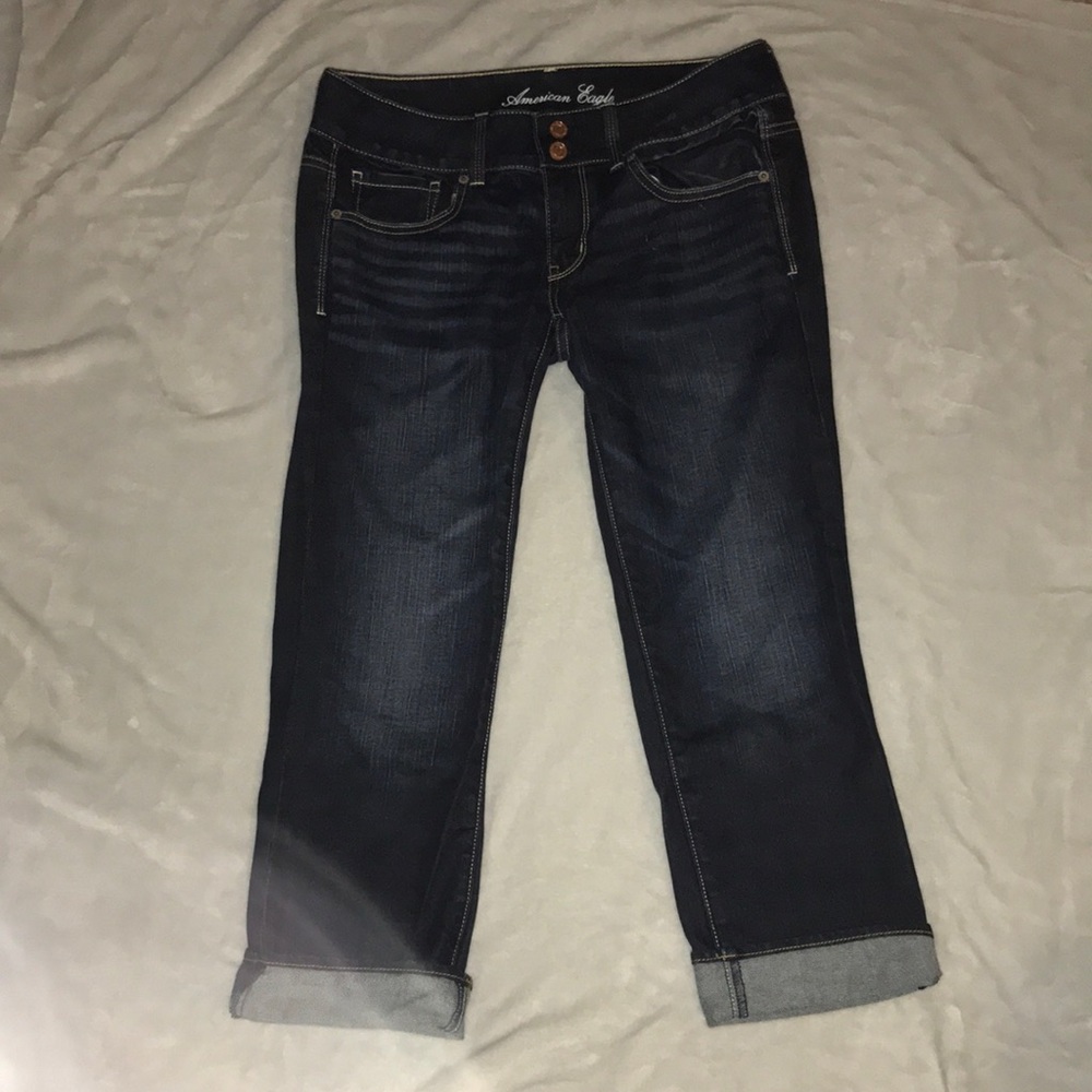 American Eagle Dark Wash Cropped Jeans Size 6